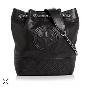 Tory burch fleming medium distressed leather bucket bag